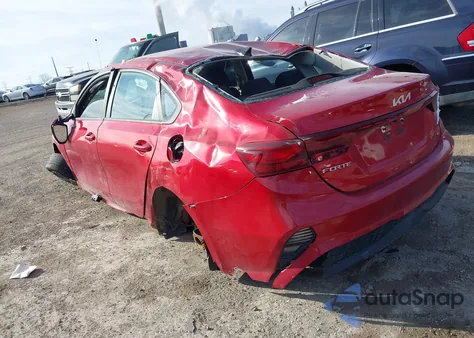 2022 Kia Forte Lxs z USA, uszkodzony, nr VIN 3KPF24AD3NE478828